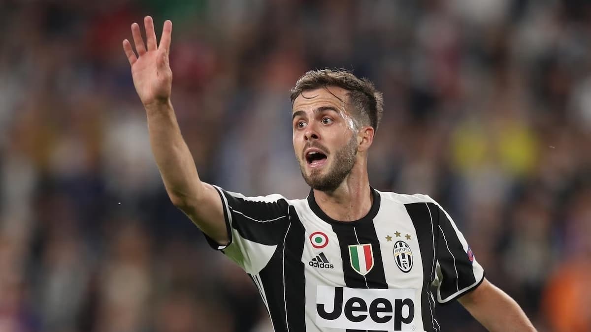 Pjanic Pilih Pensiun di Usia 35 Tahun: Kenapa Ia Tolak Balik ke Juventus?