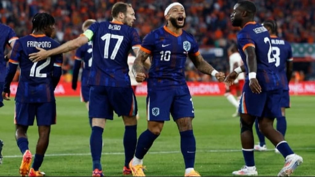 Depay Selamatkan Oranje: Belanda Hampir Amankan Tiket Piala Dunia Usai Imbang 1-1 di Polandia