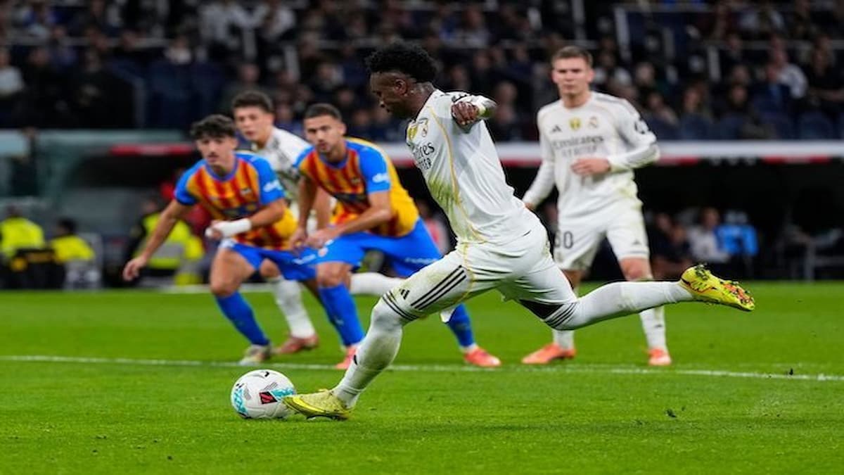 Gagal Penalti Tak Halangi Pujian Alonso: Vinícius Júnior Dinilai Tampil Luar Biasa!