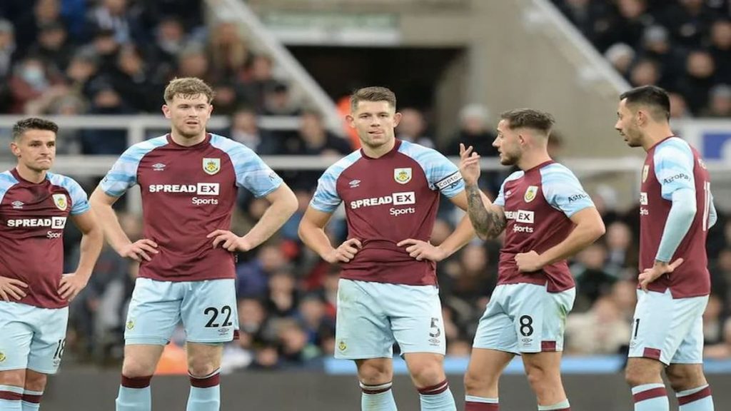 Prediksi Burnley vs Chelsea 22 November 2025: Analisis Kekuatan, Formasi, dan Skor Akhir