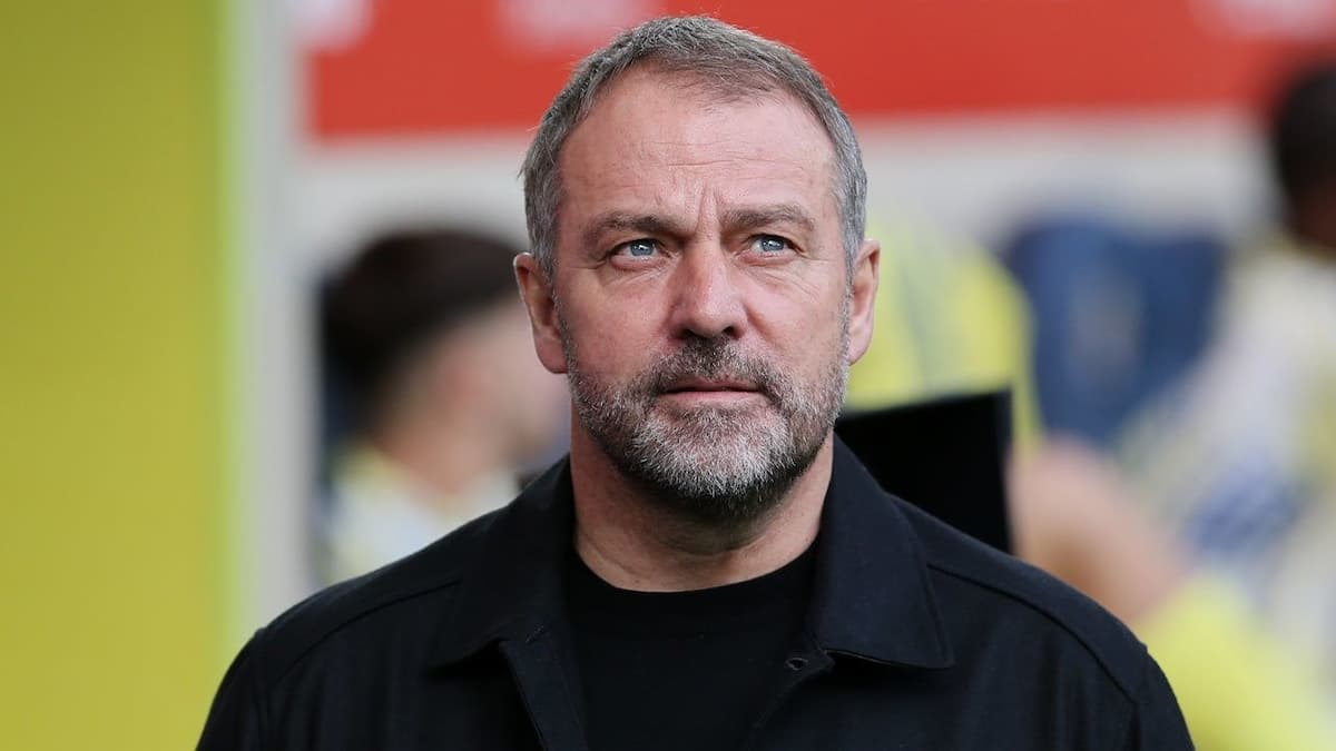 Setelah Kemenangan atas Villarreal, Hansi Flick Siapkan Pertemuan Mendesak dengan Deco – Transfer Bek Jadi Prioritas?