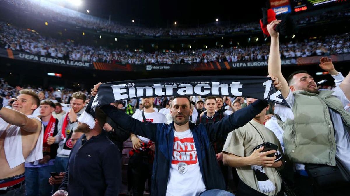 Hantu 2022: Kenapa Eintracht Frankfurt Masih Bisa Mengejutkan Barcelona di Camp Nou