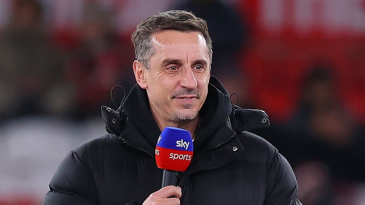 Gary Neville Semprot Chelsea: “Mainnya Kayak Tim Akademi!” Ini yang Kurang Biar Jadi Juara