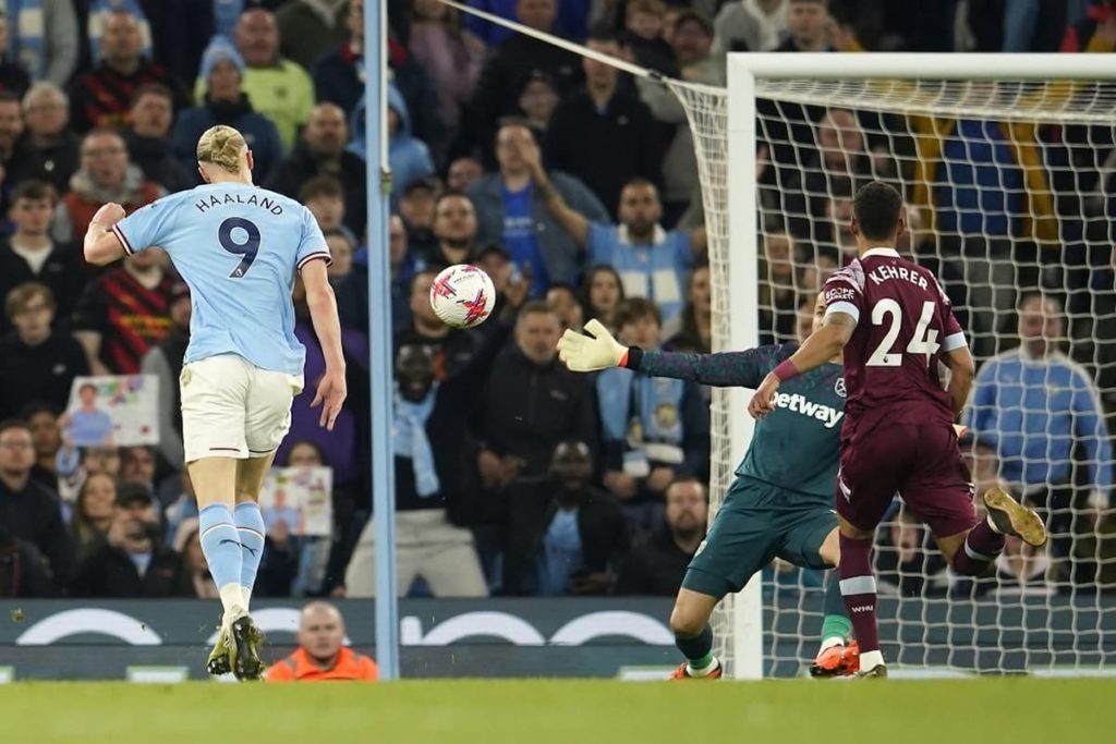 Erling Haaland Lampaui Rekor Cristiano Ronaldo Usai Dua Gol Bawa Man City Hajar West Ham 3-0