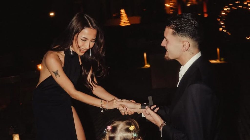 Justin Hubner Resmi Melamar Jennifer Coppen