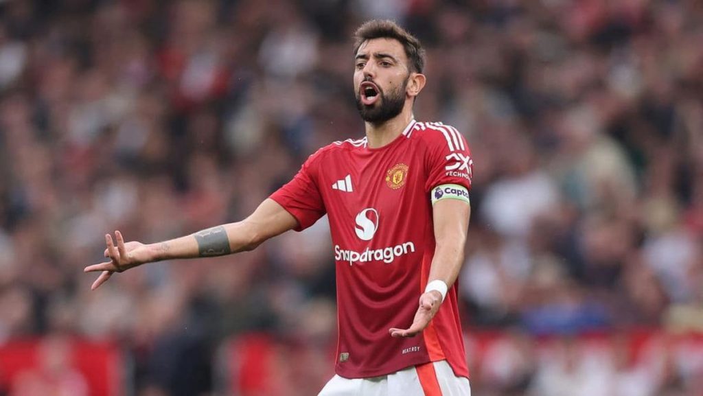 Patrice Evra: Sisi Negatif Kepemimpinan Bruno Fernandes sebagai Kapten Manchester United