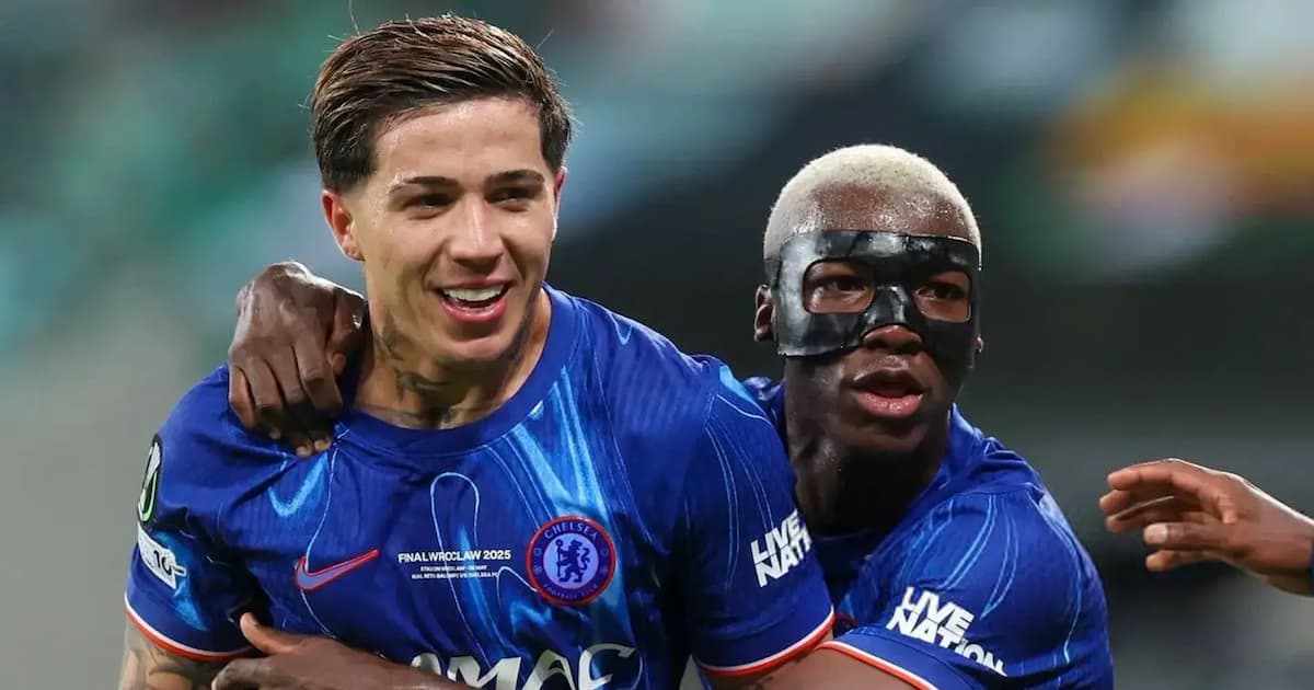 Termahal Tak Selalu Terbaik: Evaluasi Pasangan Gelandang Chelsea Musim Ini