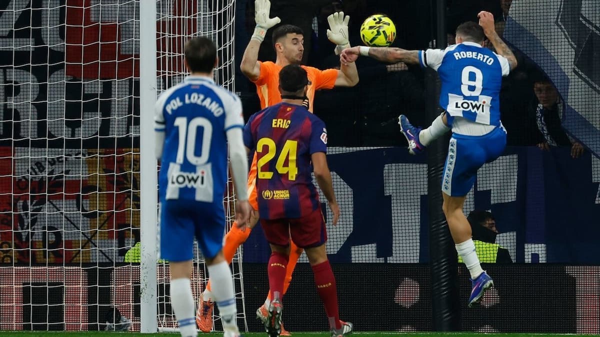 Joan García, Pahlawan Blaugrana: Man of the Match Espanyol vs Barcelona 2–0