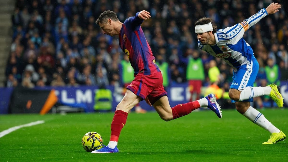 Robert Lewandowski Masih Belum Menentukan Masa Depannya di Barcelona