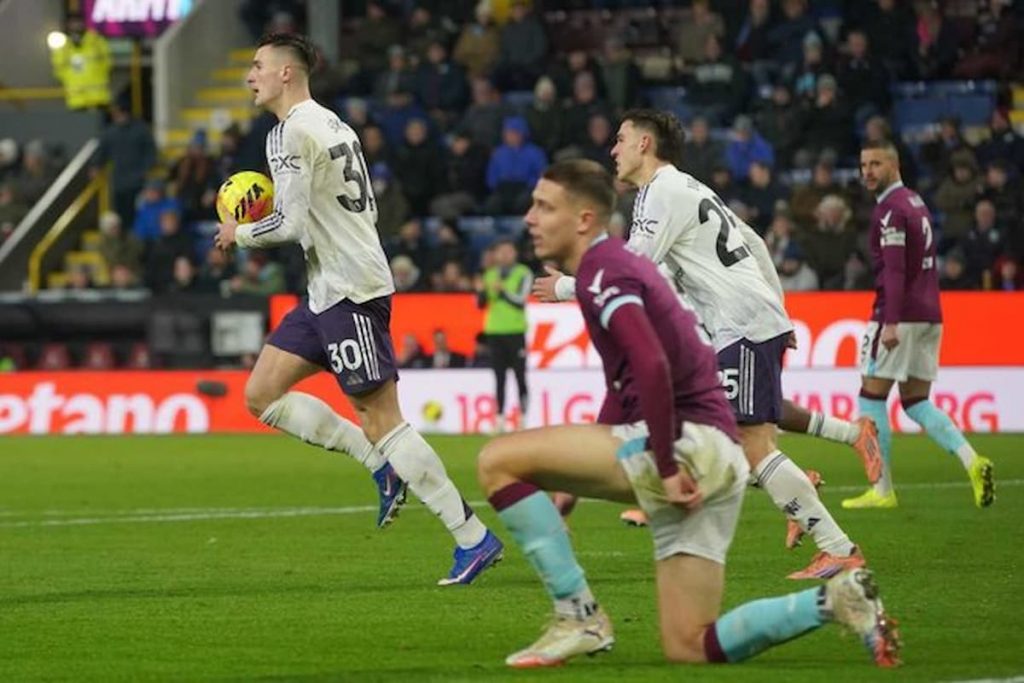 Meski Cetak Dua Gol, Benjamin Sesko Tetap Diragukan Layak Bela Manchester United