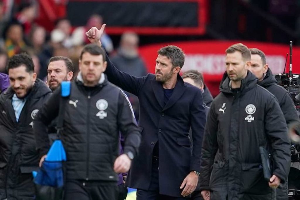 Napoli Gigit Jari! Era Baru Carrick di Man United Matikan Rumor Kobbie Mainoo ke Italia