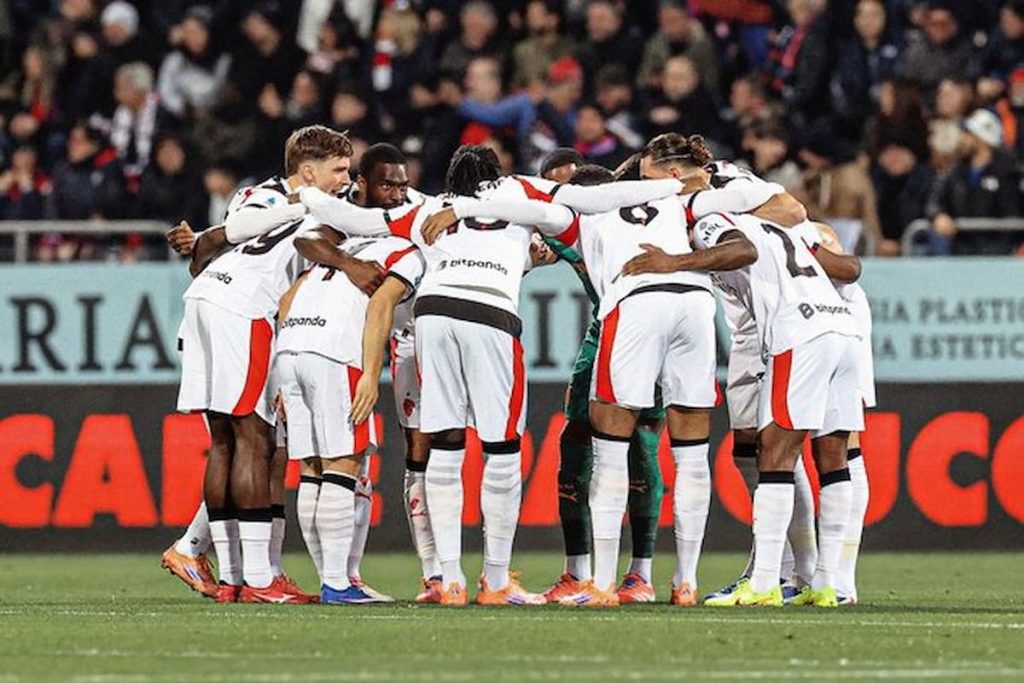 Rafael Leão Jadi Pahlawan Menang Milan di Cagliari, Tapi Tetap Merendah